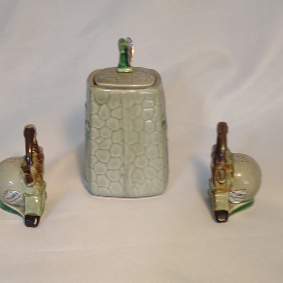 Vintage Batlin Leaping Antelope Ceramic Honey Pot w Spoon & Salt/Pepper Shakers - Picture 7 of 15